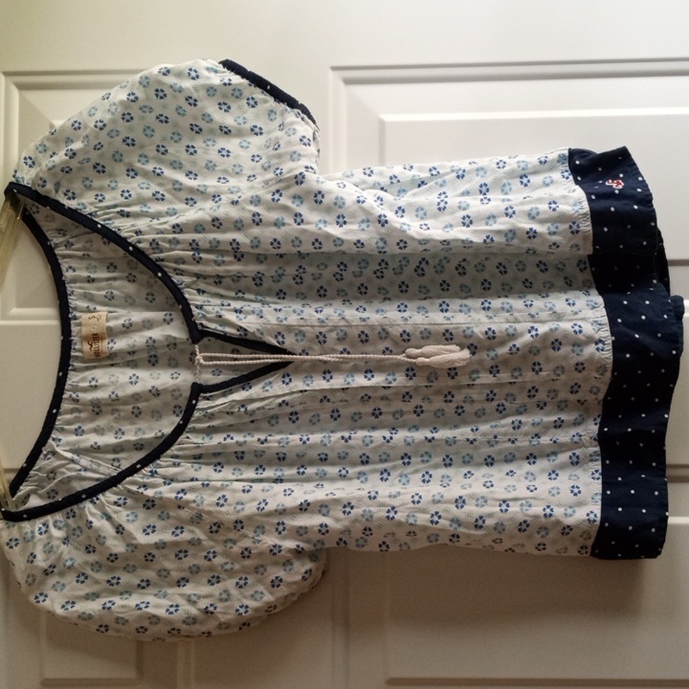 Women's Hollister Peasant Top Size Small